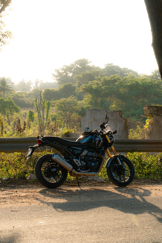 best commuter bikes under 3 lakhs in India