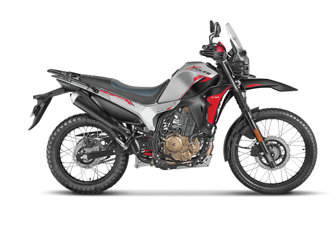 Hero Xpulse 210 Wild Silver off-road dynamic view